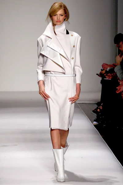 Look 1